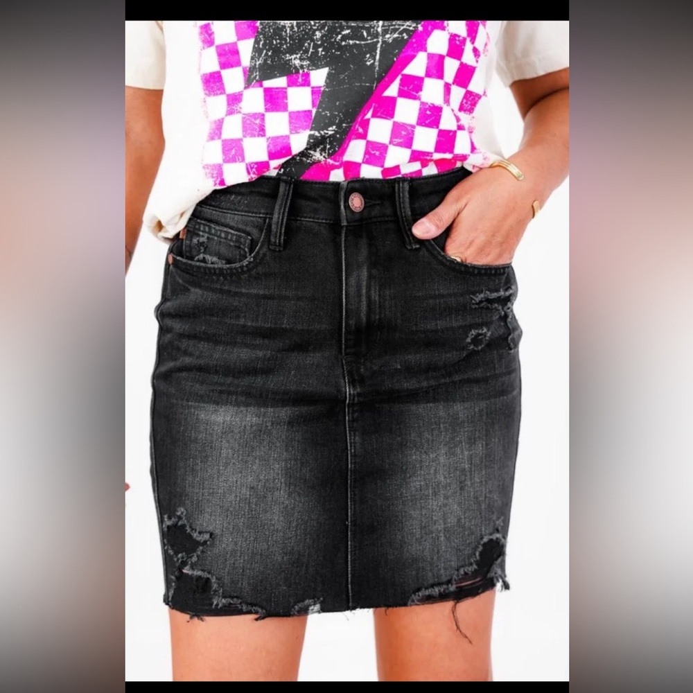 Judy Blue Black Skirt (NEW)